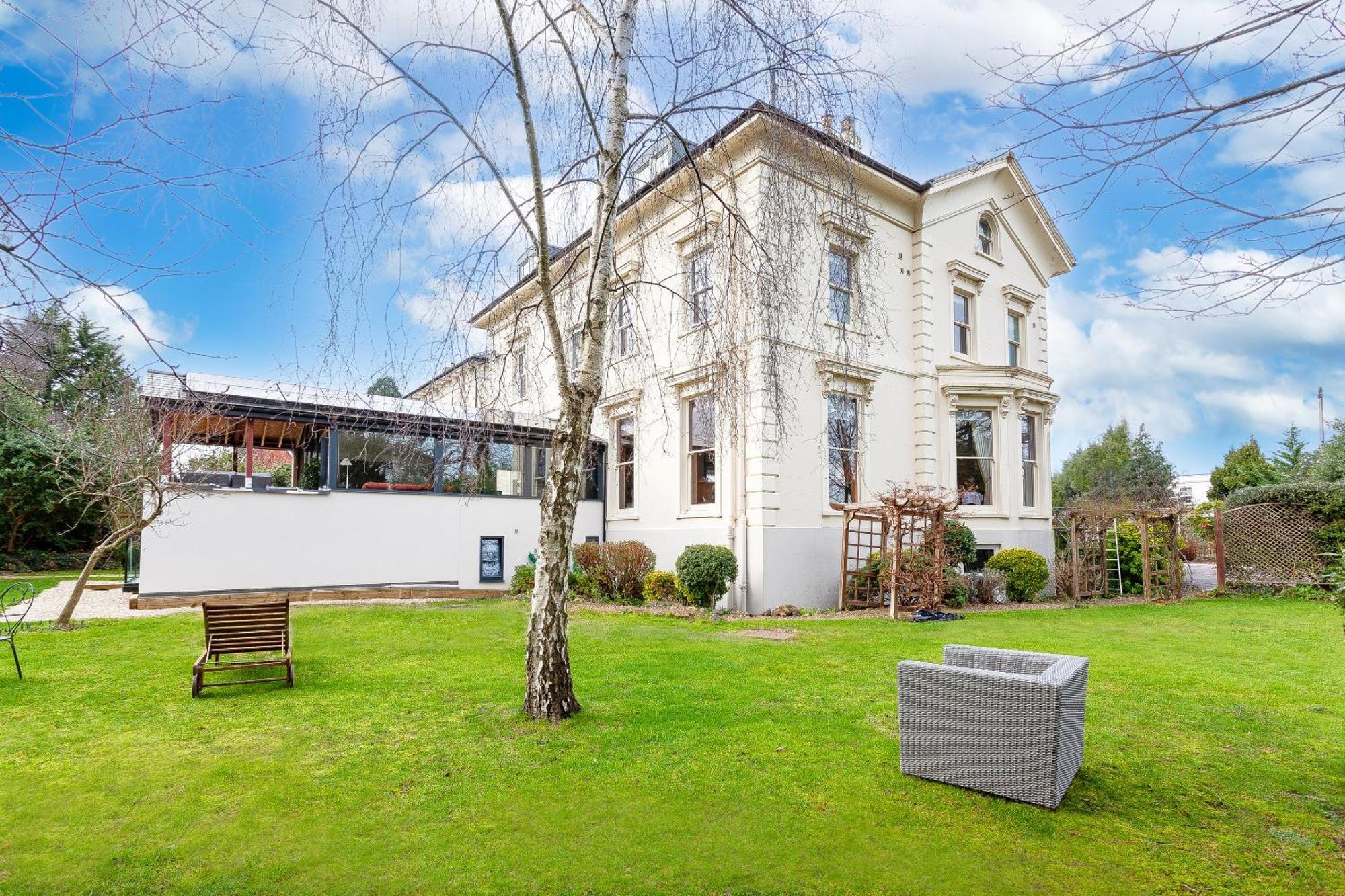 Beaumont House Hotel Cheltenham Exterior photo